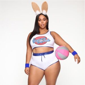 Fashion Nova - Lola Bunny Costume